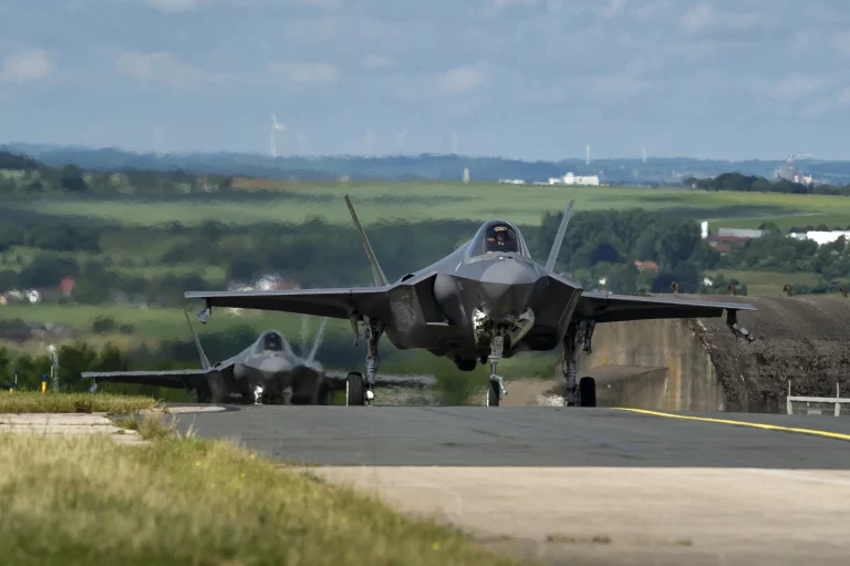 Repülési tilalom az F-35-ösökre